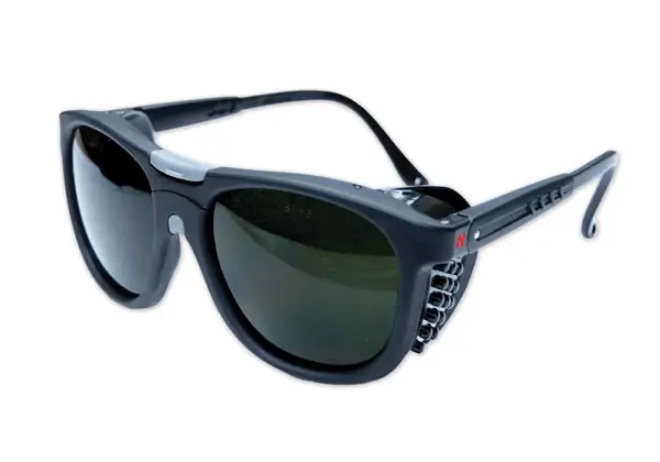 Eye shades for use with < 40 amp plasma cutting systems